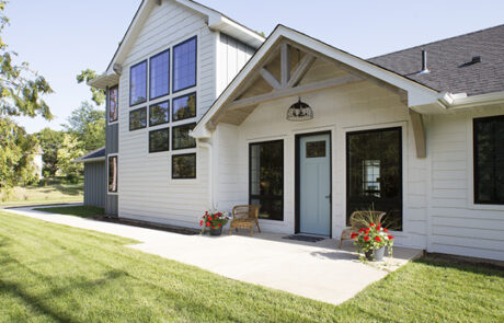 suburban-forever-home-minnesota-exterior-front Suburban Forever Home Minnesota Exterior Front