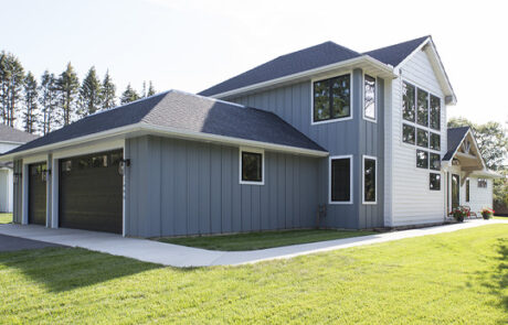 suburban-forever-home-minnesota-garage-front Suburban Forever Home Minnesota Garage Front